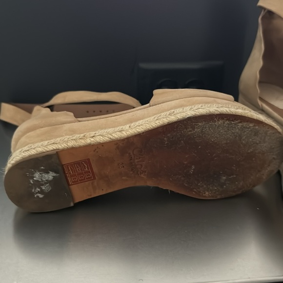 CHLOÉ Suede Scalloped Accent Espadrilles - Picture 3 of 3